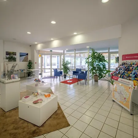 بيت للعطل Studio With Sofa Bed In The Loire Region